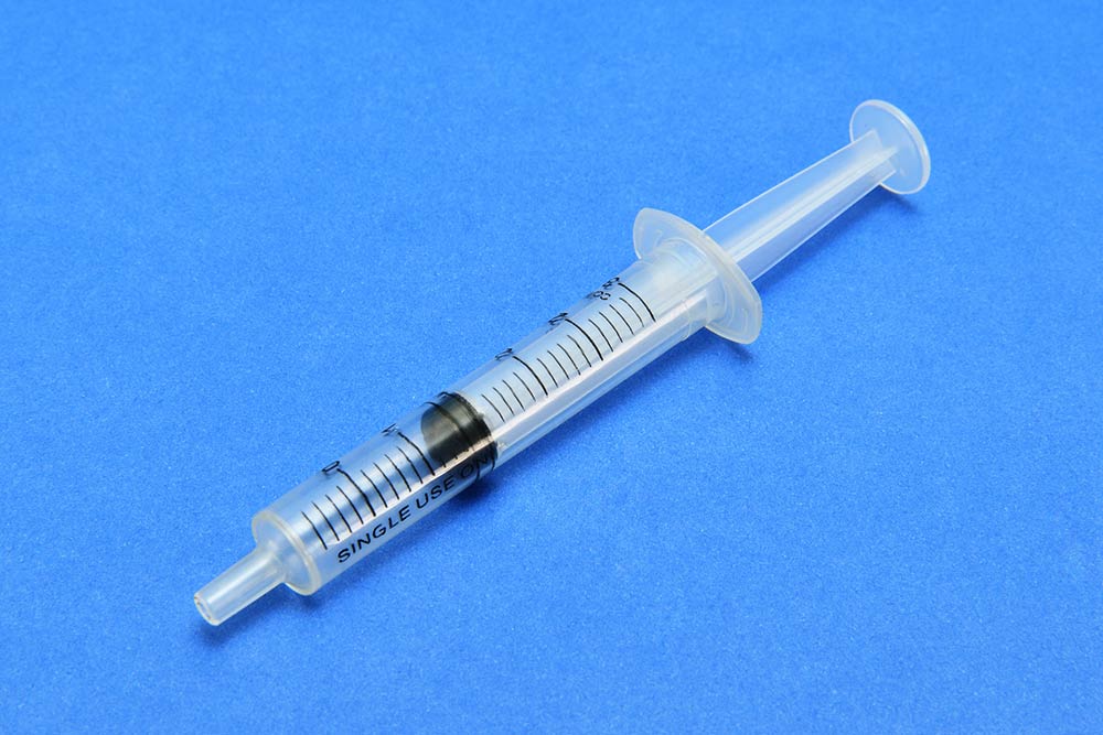 南亚医疗级PVC胶粒可应用于腹膜透析与输液之接头等管材及零配件。